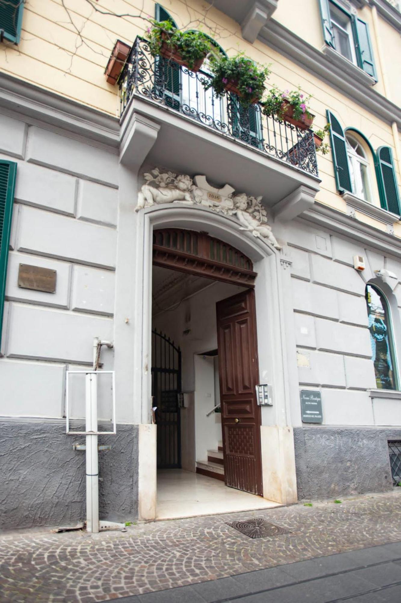 Vomero House Napoli Exterior foto
